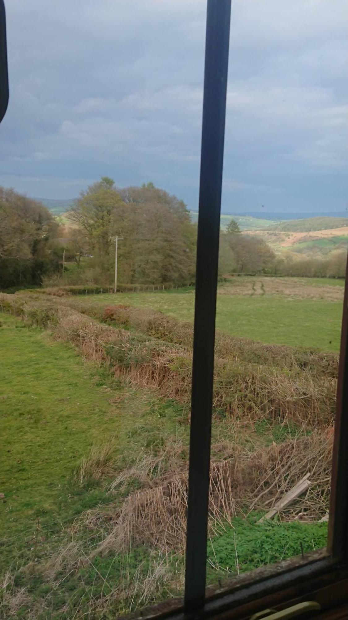 The Barn Annexe, Cefn-Yr-Allt Crickadarn Exteriör bild