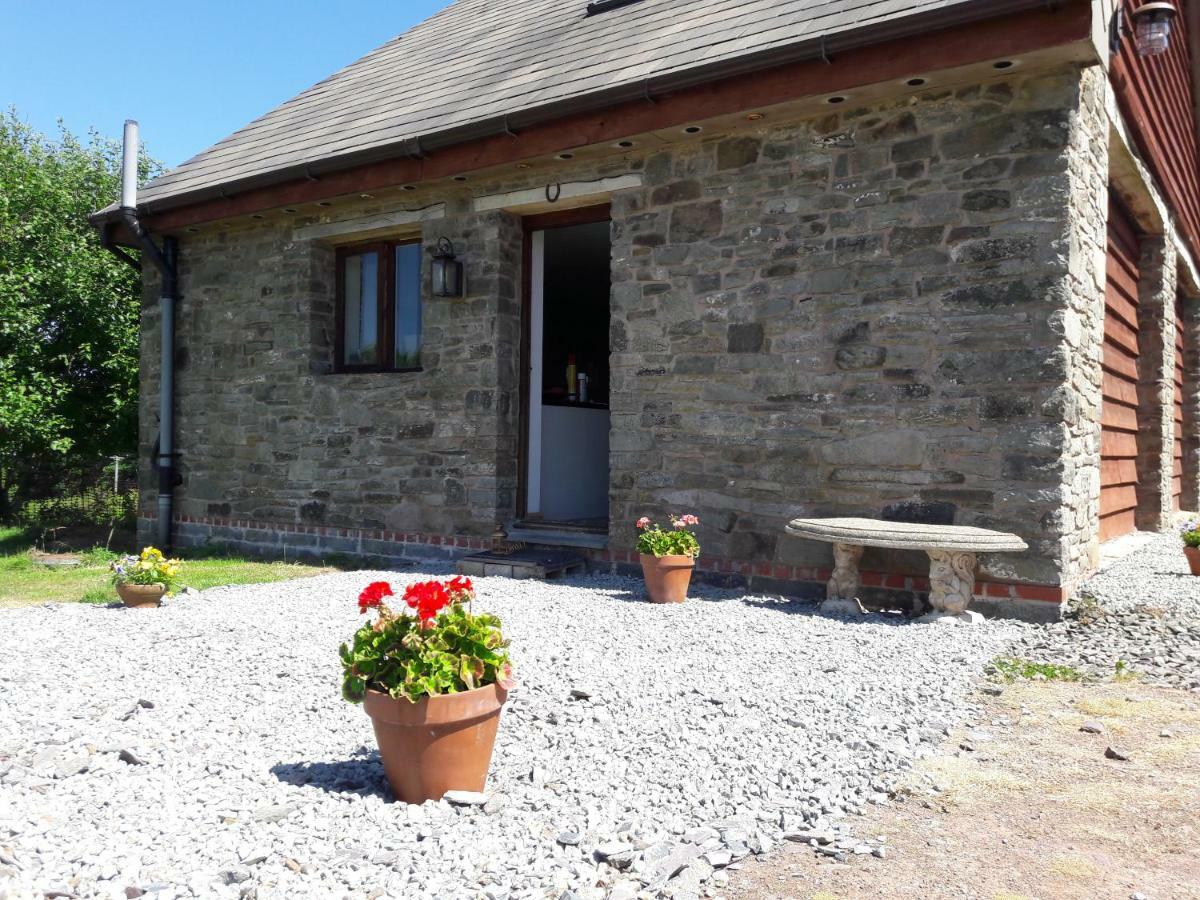 The Barn Annexe, Cefn-Yr-Allt Crickadarn Exteriör bild